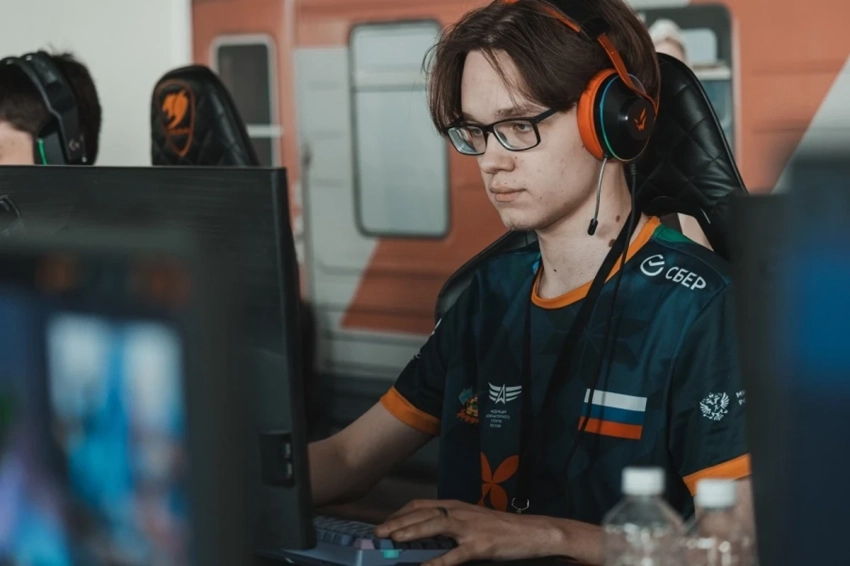 Maelstorm раскритиковал форму сменщика Larl в составе Team Spirit по Dota 2